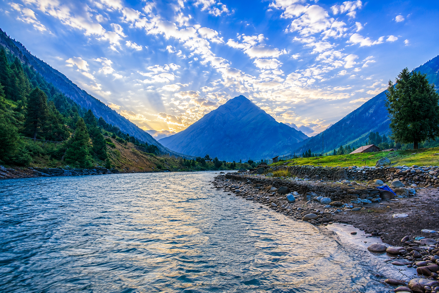 Habba Khatoon Peak